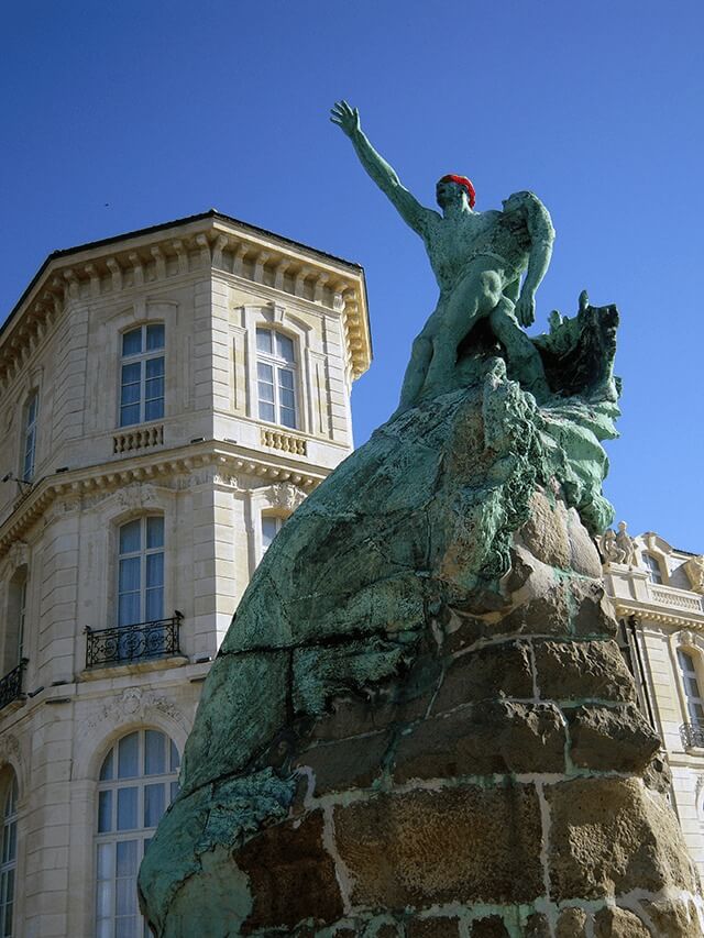 Monument aux héros et victimes de la mer - Marseille
